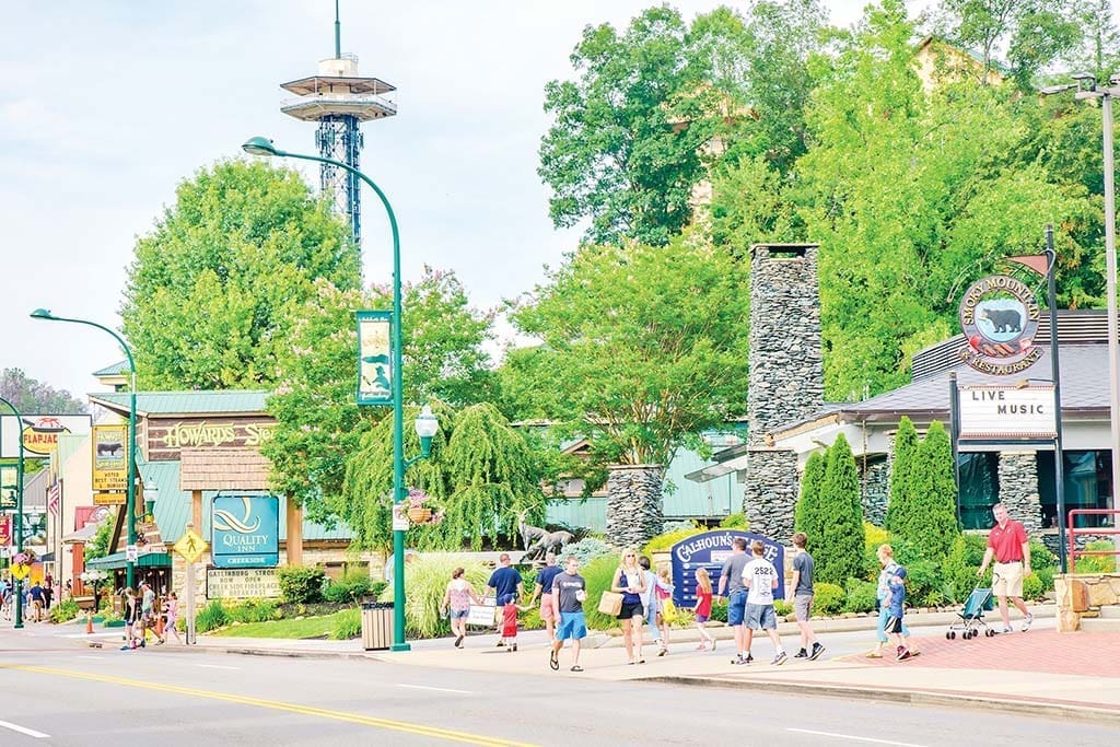 downtown-Gatlinburg